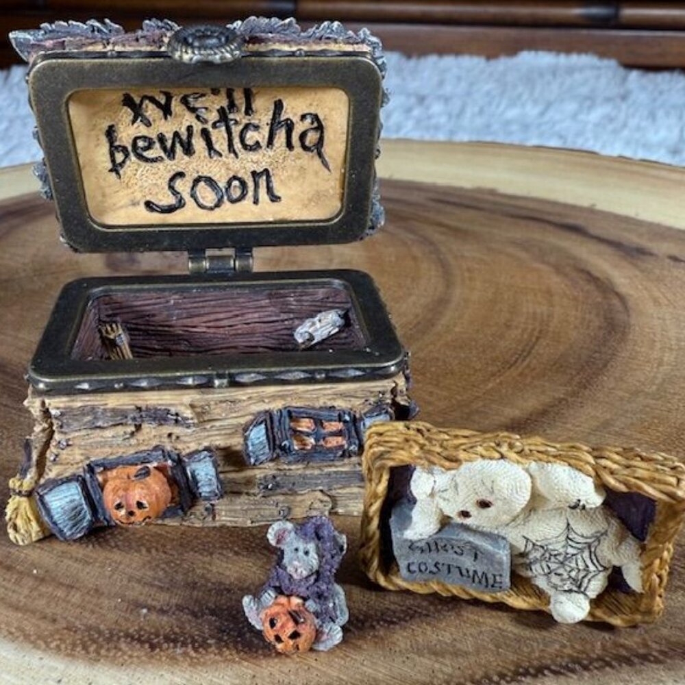Vintage Boyds Bears Boris' Haunted House with Wiz McNibble Treasure Box #392114